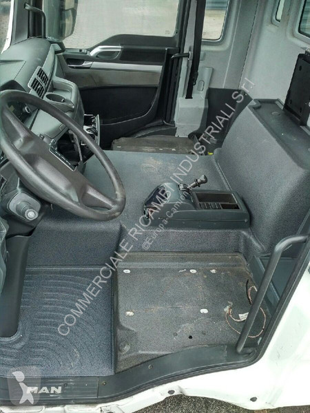 قطع غيار الآليات الثقيلة MAN EURO 5