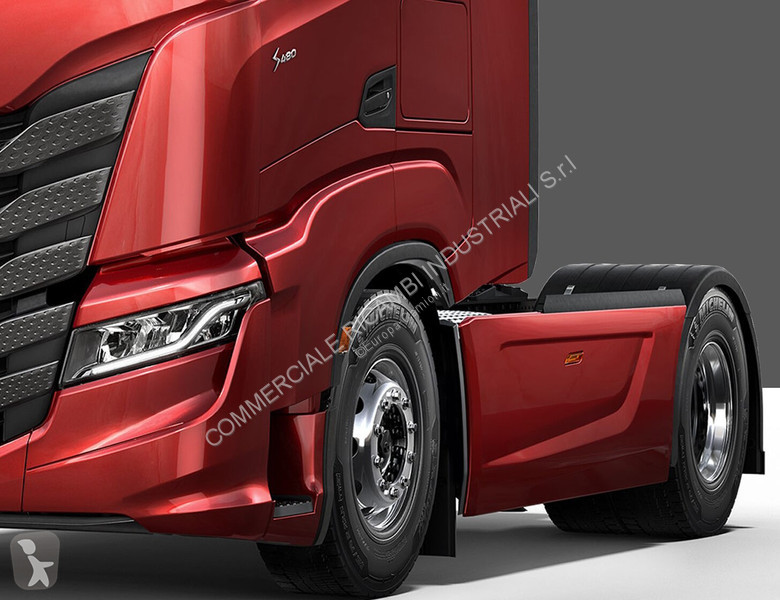قطع غيار الآليات الثقيلة Iveco EURO 6 - ADBlue...