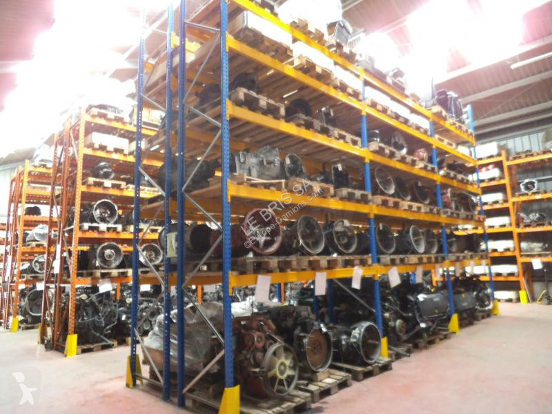 Pièces poids lourds Renault BOITIER DE...