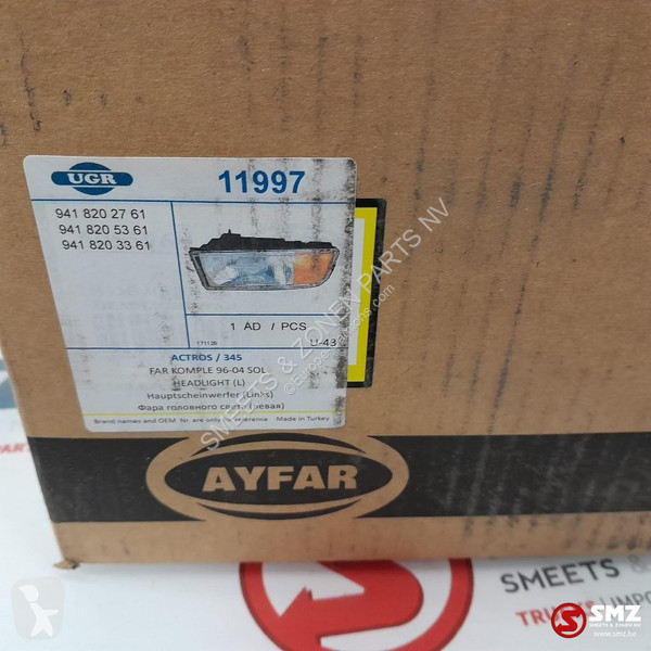 قطع غيار الآليات الثقيلة Mercedes Koplamp links...