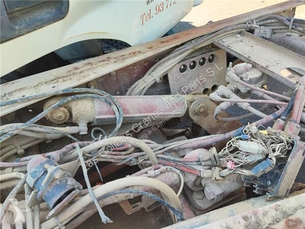 Pièces poids lourds Iveco Essieu Eje Portador...