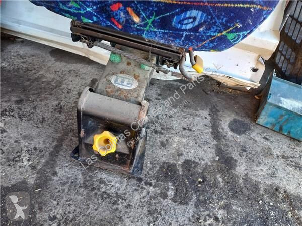 Náhradní díly pro kamiony Iveco Siège pour bus...
