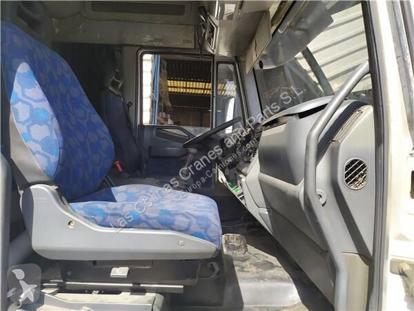 Vrachtwagenonderdelen Iveco Cabine pour camion...