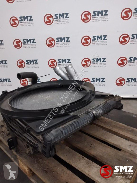 Ricambio per autocarri Mercedes Occ radiator +...