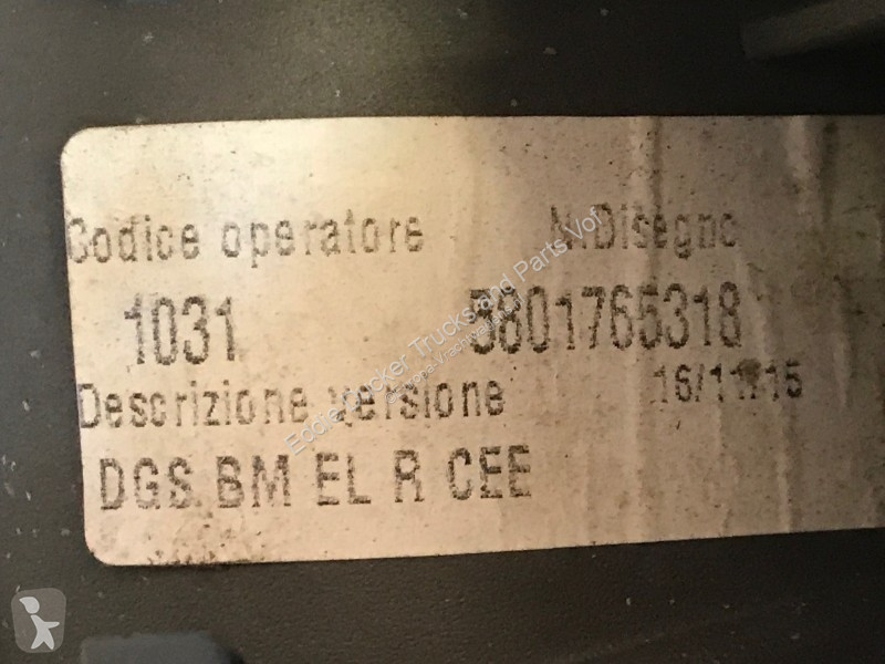 Reservdelar lastbilar Iveco 565318 MIRROR RH