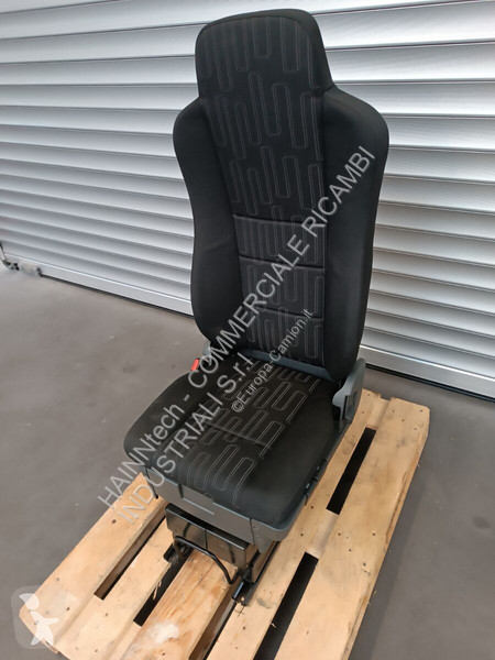 Pezzi di ricambio per mezzi pesanti Mercedes...