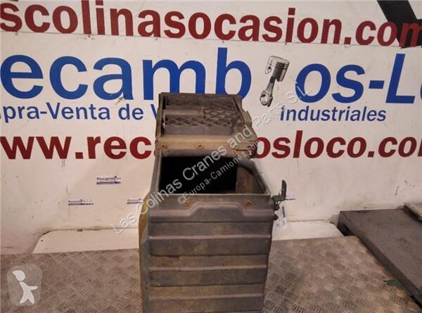 Reservdelar lastbilar Boîtier de batterie...