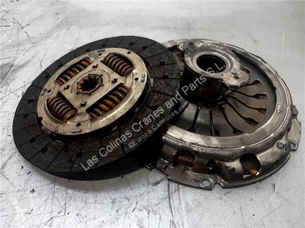 Vrachtwagenonderdelen Renault Embrayage pour...