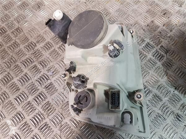 Reservdelar lastbilar Volvo Phare Faro...