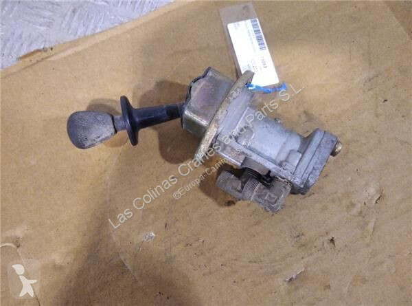 Pièces poids lourds Ford Robinet de frein à...