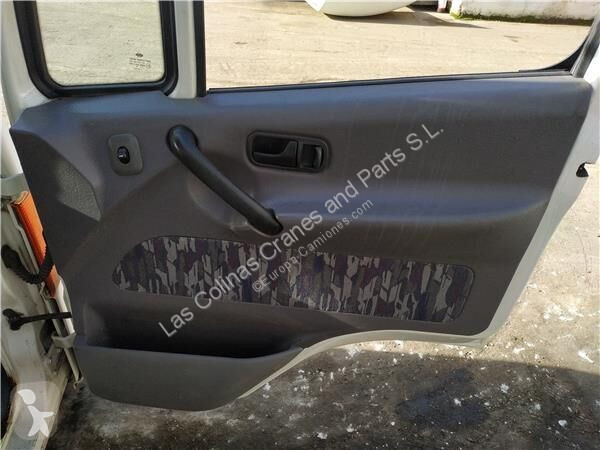 Ricambio per autocarri Nissan Porte Puerta...