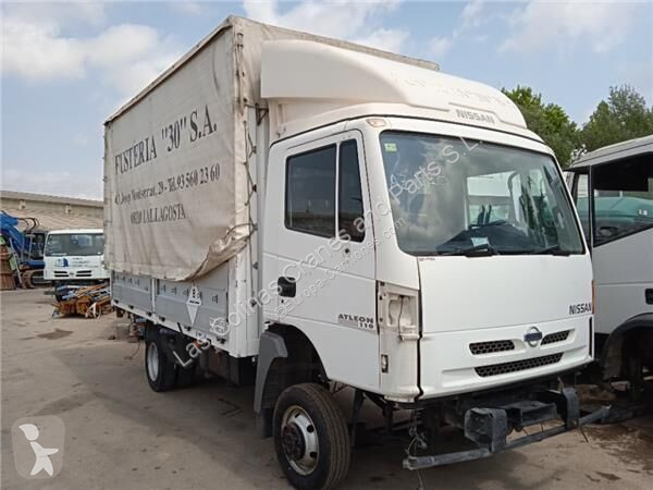 Pièces poids lourds Nissan Pot d'échappement...