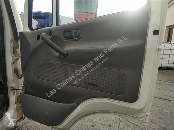 Reservdelar lastbilar Nissan Porte Puerta...
