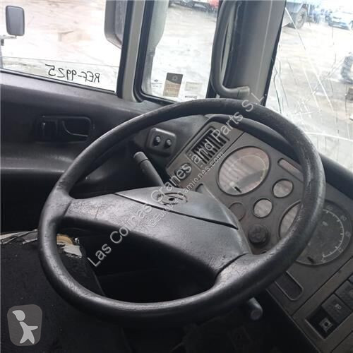 Náhradní díly pro kamiony Nissan Volante...