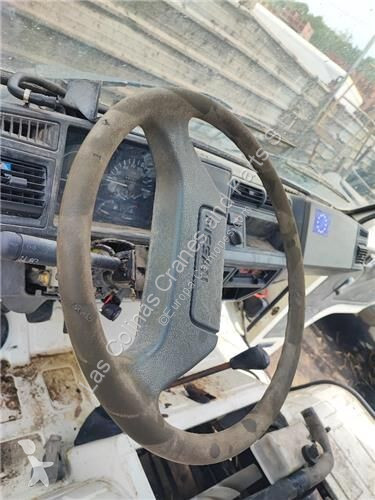 Vrachtwagenonderdelen Nissan Volant pour...