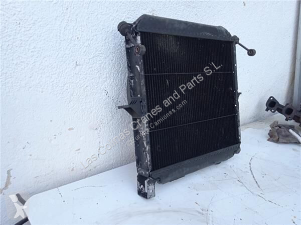 Pièces poids lourds Nissan Radiateur de...