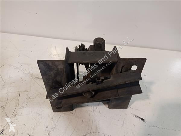 Reservdelar lastbilar Nissan Soporte Rueda...