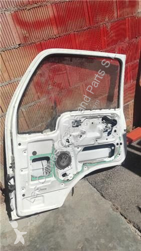 Náhradní díly pro kamiony Nissan Porte pour...