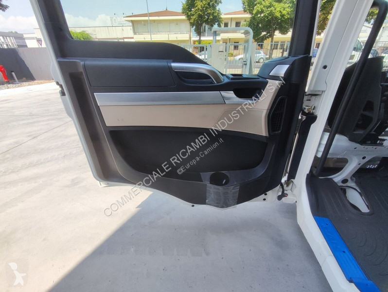 Repuestos para camiones MAN DAY CAB