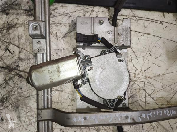 Vrachtwagenonderdelen  Vitre électrique pour...