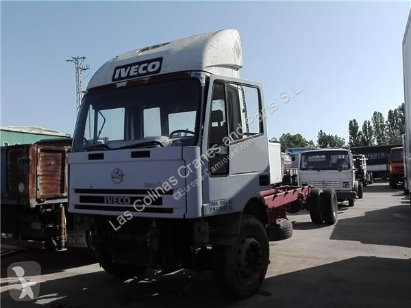 Reservdelar lastbilar Iveco Crochet d'attelage...