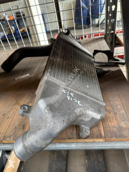 قطع غيار الآليات الثقيلة Mitsubishi Fuso,...