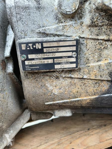 قطع غيار الآليات الثقيلة Renault  M180 FS4106A...