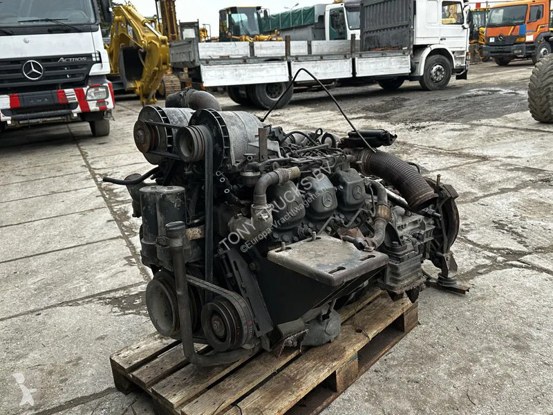 Vrachtwagenonderdelen Mercedes OM 421 V6 Engine...