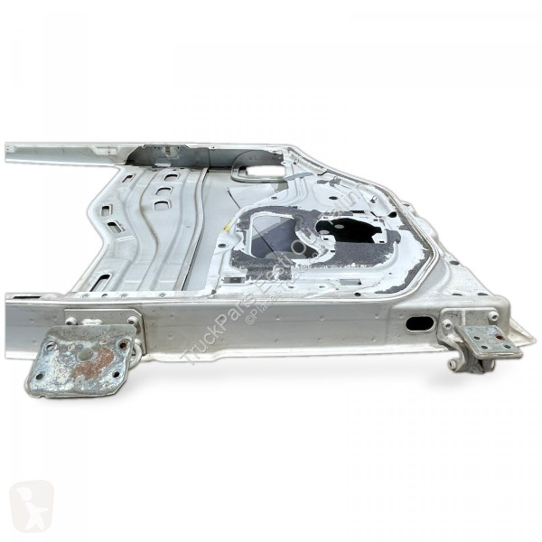 قطع غيار الآليات الثقيلة MAN TGM 18.290 (01.05-)