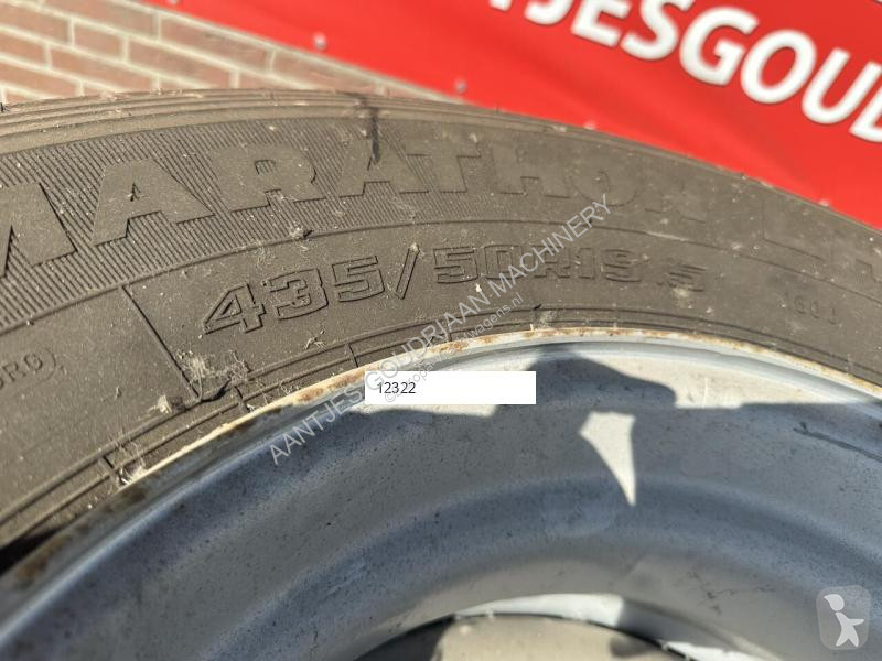 Vrachtwagenonderdelen  Pneu de camion 435/50 R...