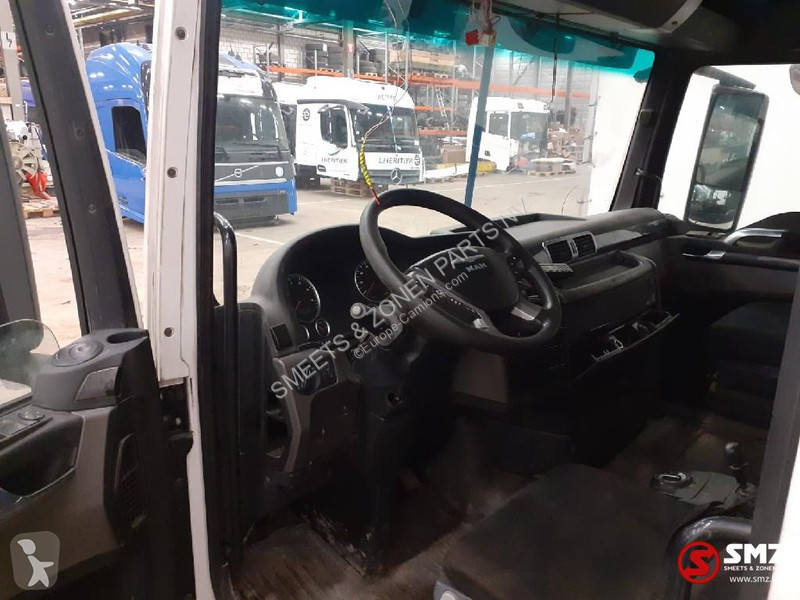 Náhradní díly pro kamiony MAN Occ cabine...