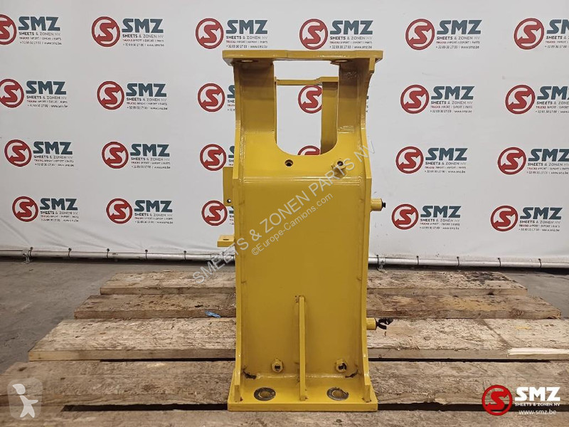 Reservdelar lastbilar Caterpillar Mounting main...