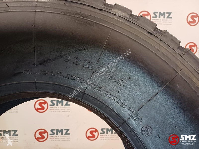 قطع غيار الآليات الثقيلة  Band 13R22.5 Agate HF702