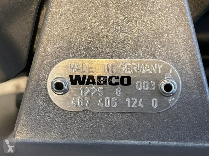 قطع غيار الآليات الثقيلة  WABCO 4674061240...