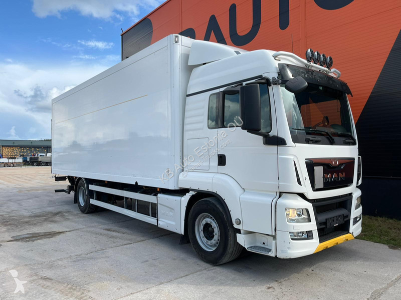 Camion MAN 18.400 4x2 ADR AT / BOX L=8189 mm