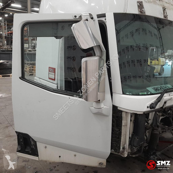 Náhradní díly pro kamiony Renault Occ cabine...