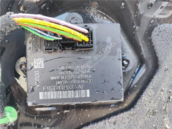 قطع غيار الآليات الثقيلة Ford Porte pour camion...