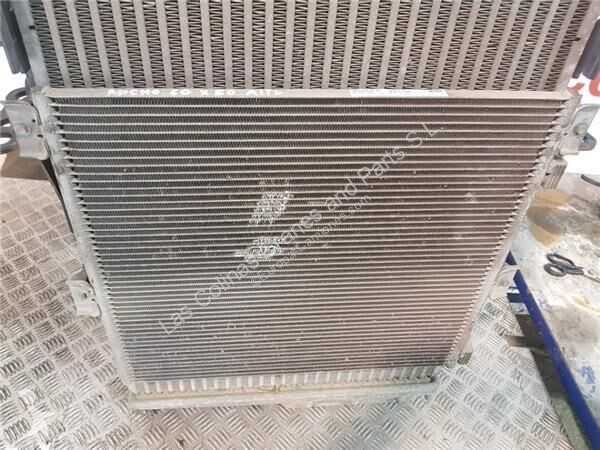 قطع غيار الآليات الثقيلة Volvo Radiateur de...