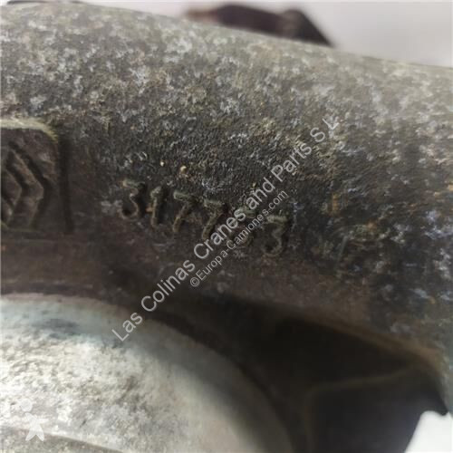 قطع غيار الآليات الثقيلة Renault...