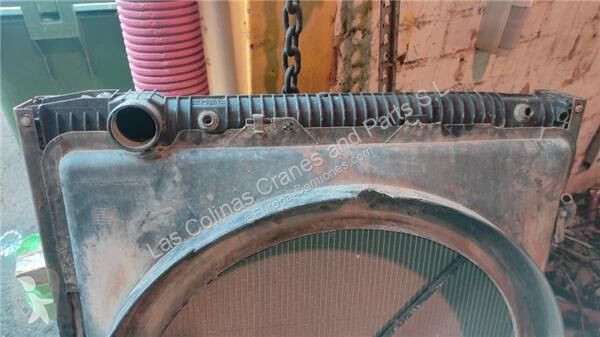 قطع غيار الآليات الثقيلة Iveco Radiateur de...