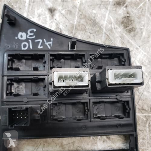 قطع غيار الآليات الثقيلة Iveco Tableau de bord...