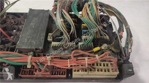 قطع غيار الآليات الثقيلة Iveco Fixations A 223...