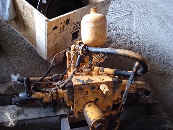 قطع غيار الآليات الثقيلة Luna Pompe hydraulique...