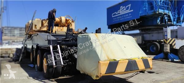 قطع غيار الآليات الثقيلة Luna Cabine  GC200...