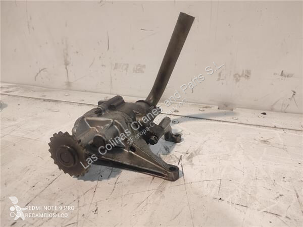 قطع غيار الآليات الثقيلة Mercedes Pompe à huile...