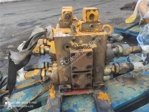 قطع غيار الآليات الثقيلة Luna Distributeur...