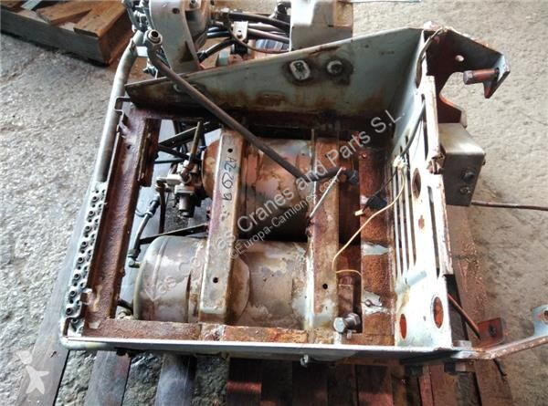 قطع غيار الآليات الثقيلة Scania Fixations pour...