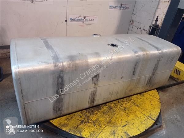 قطع غيار الآليات الثقيلة Renault Réservoir de...