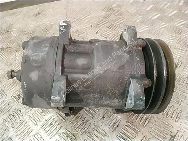 قطع غيار الآليات الثقيلة Renault Compresseur de...