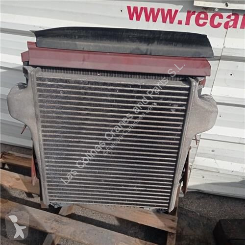 قطع غيار الآليات الثقيلة Iveco Radiateur de...